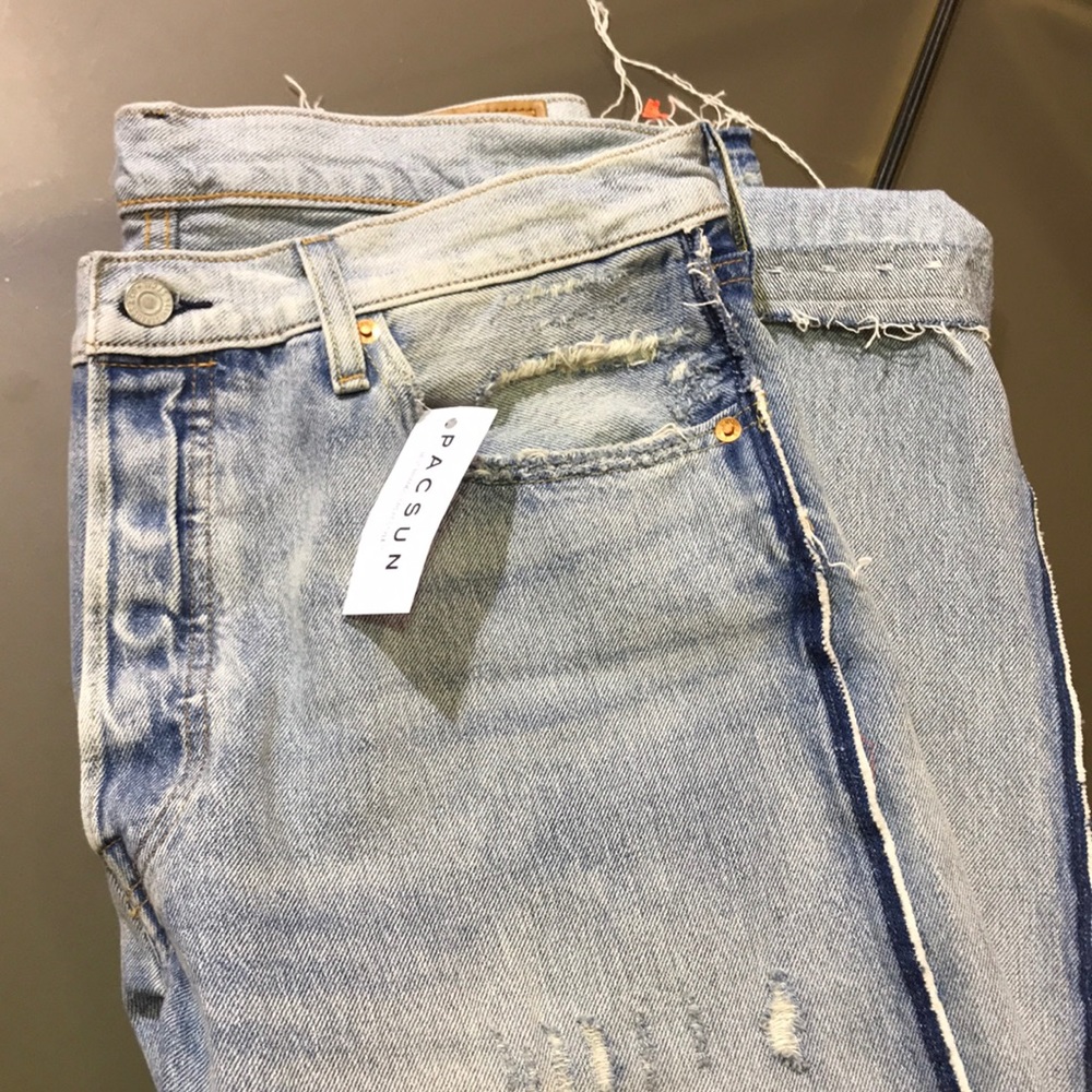 Levi’s 501 straight leg brand new never worn w3430